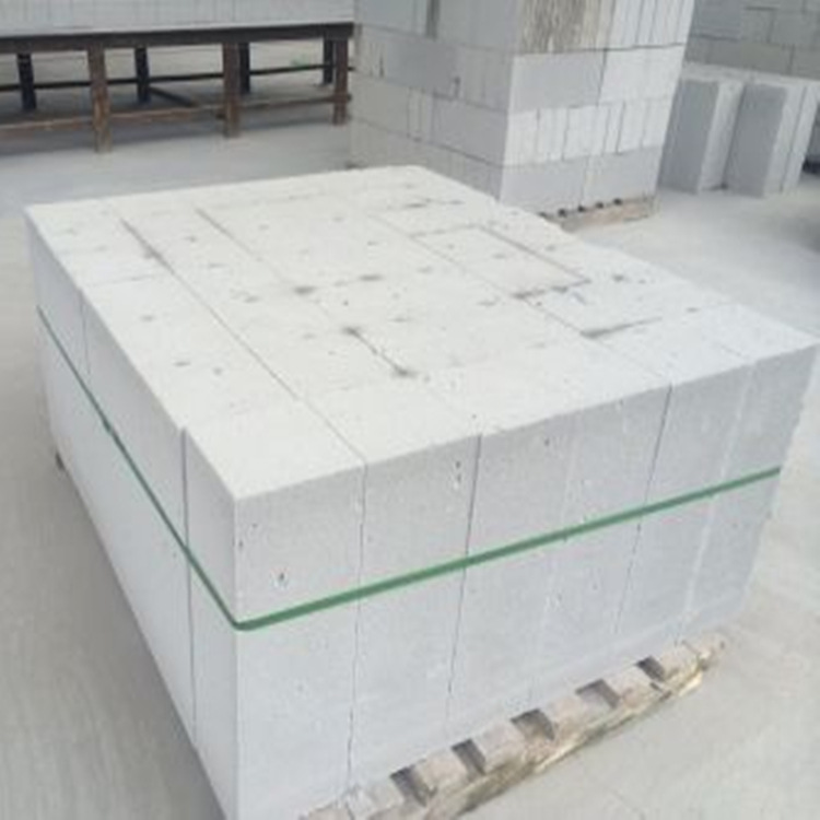 轻质隔墙板宁波舟山绍兴厂家：加气砼砌块应用中的若干问题